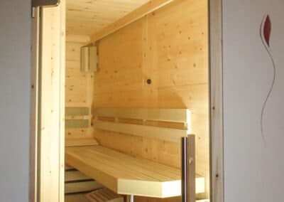 Einblick in eine Saune aus Massivholz